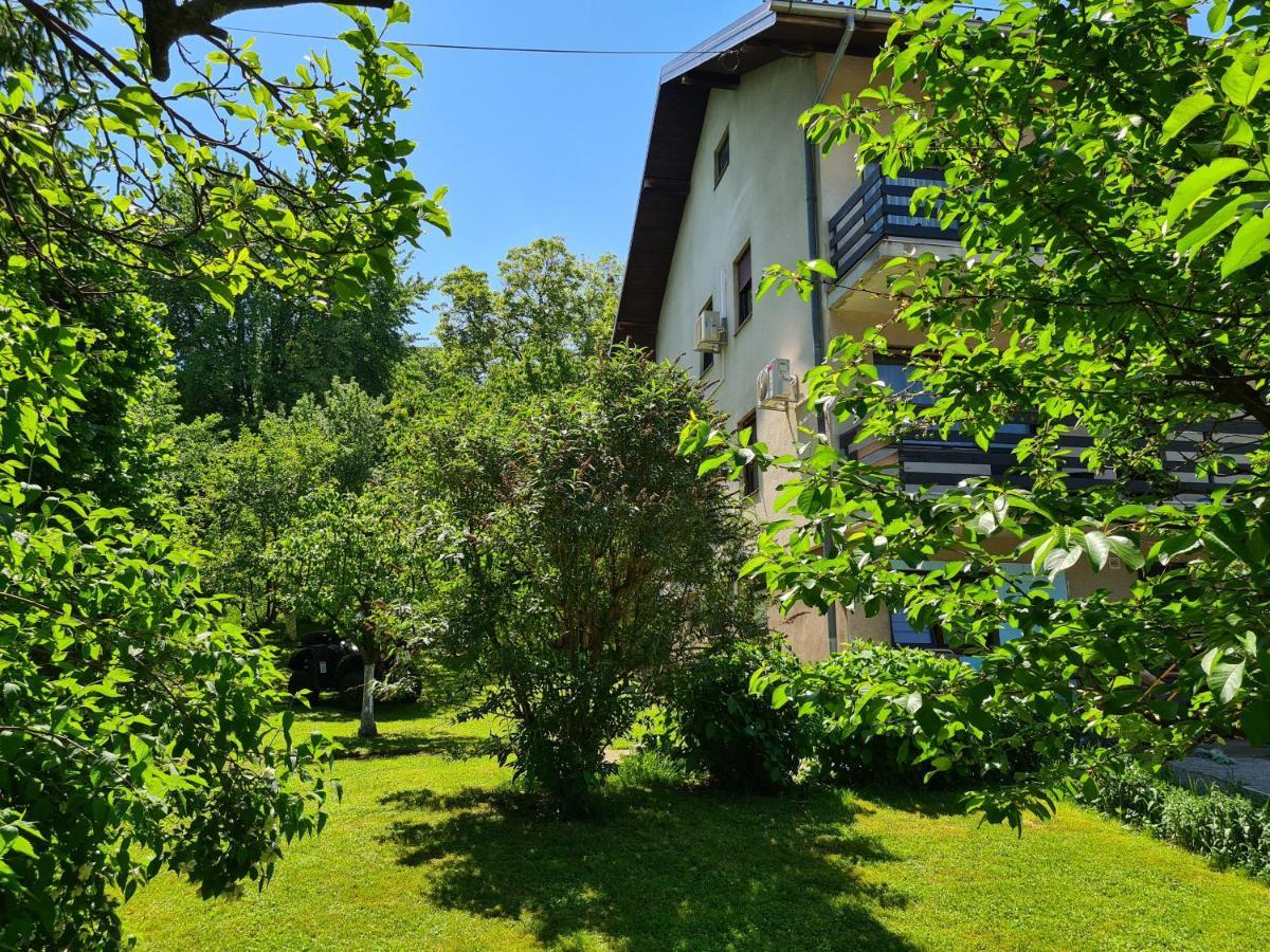 Happy Sparrow Karlovac Exterior photo